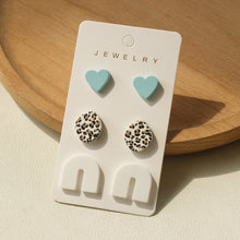 Load image into Gallery viewer, 3 Piece Acrylic Stud Earrings
